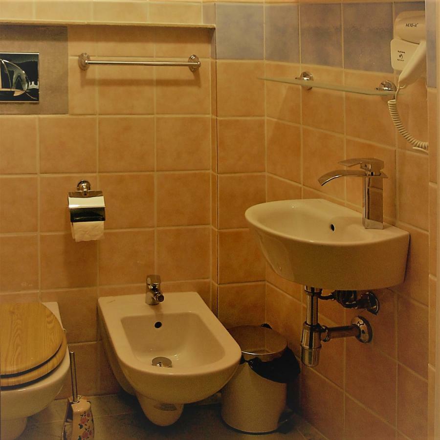 Boutique Oriente Express Hotel Cagliari Kültér fotó